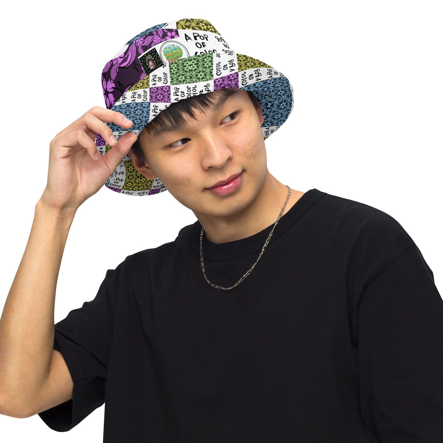 Reversible bucket hat