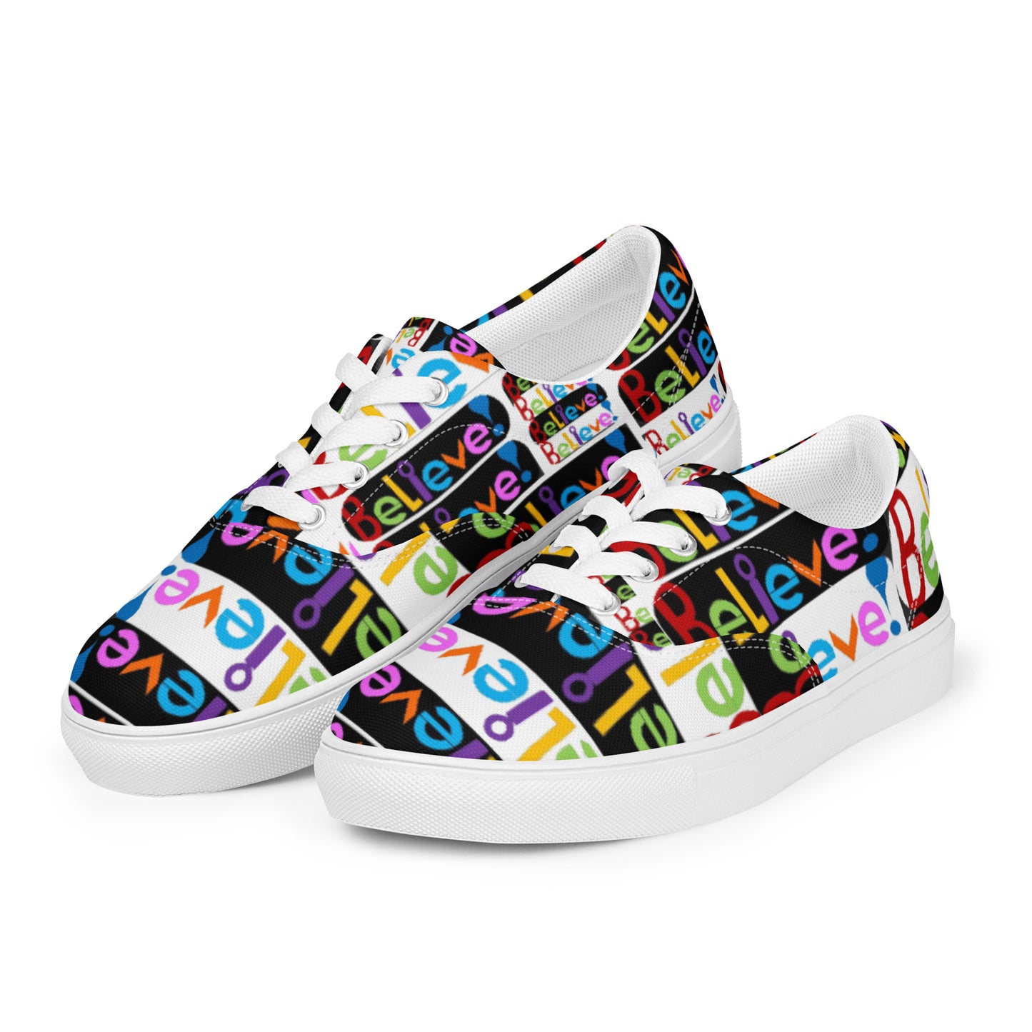 Women’s lace-up canvas shoes