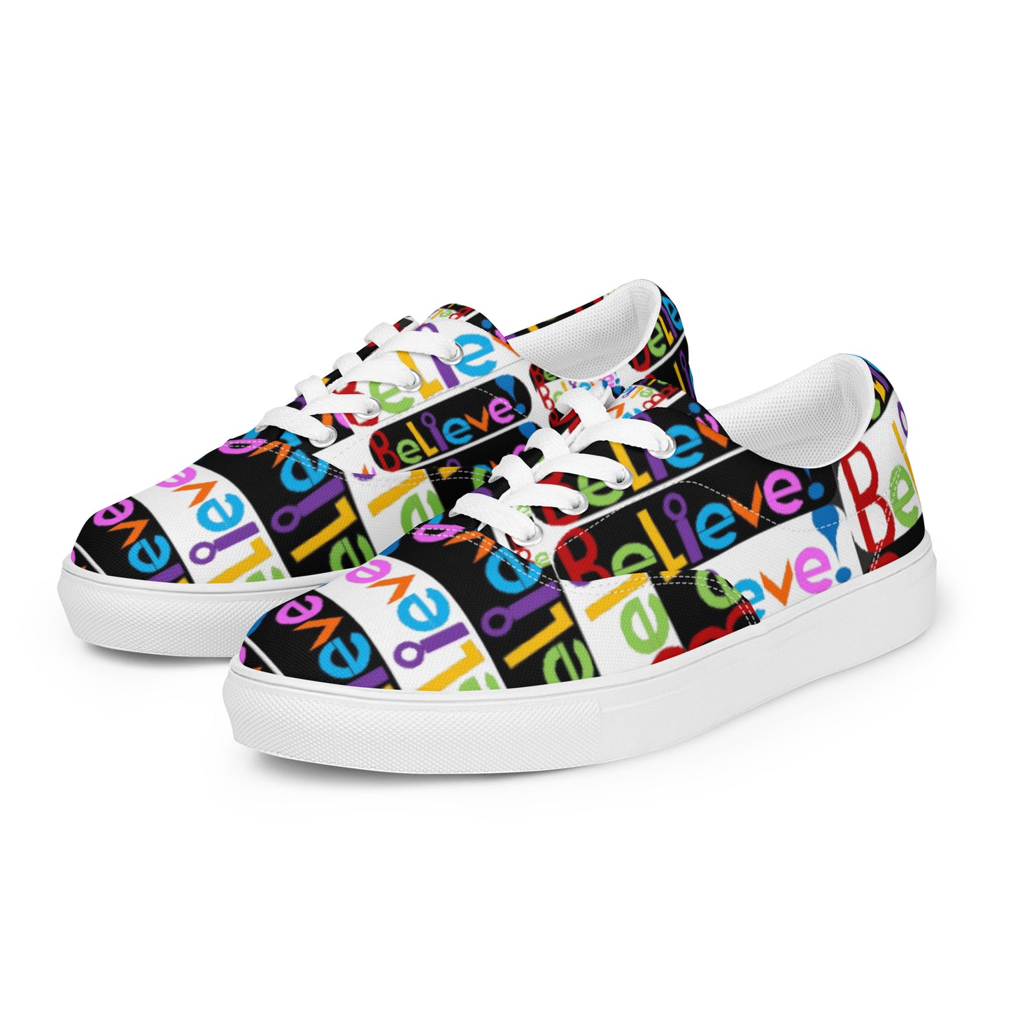 Women’s lace-up canvas shoes