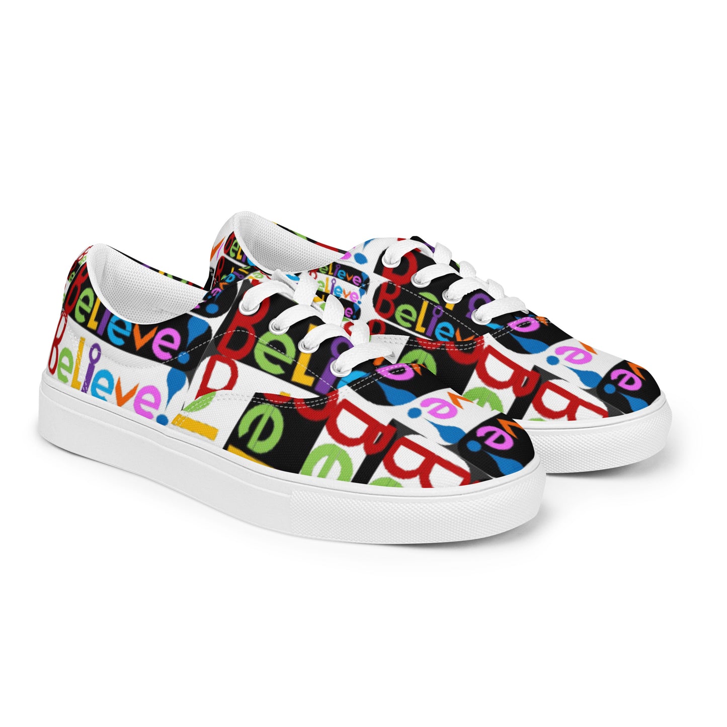 Women’s lace-up canvas shoes