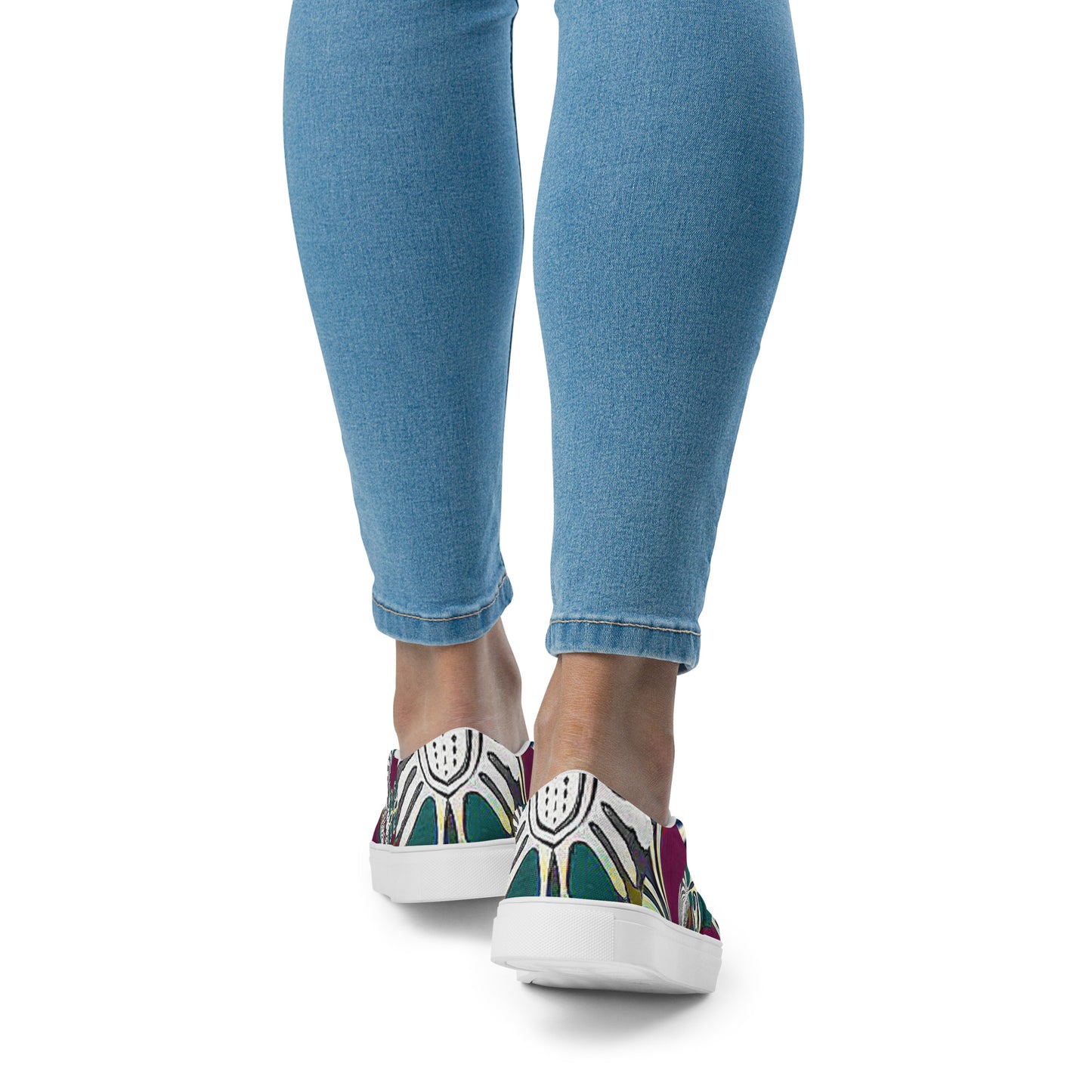 Women’s slip-on canvas shoes