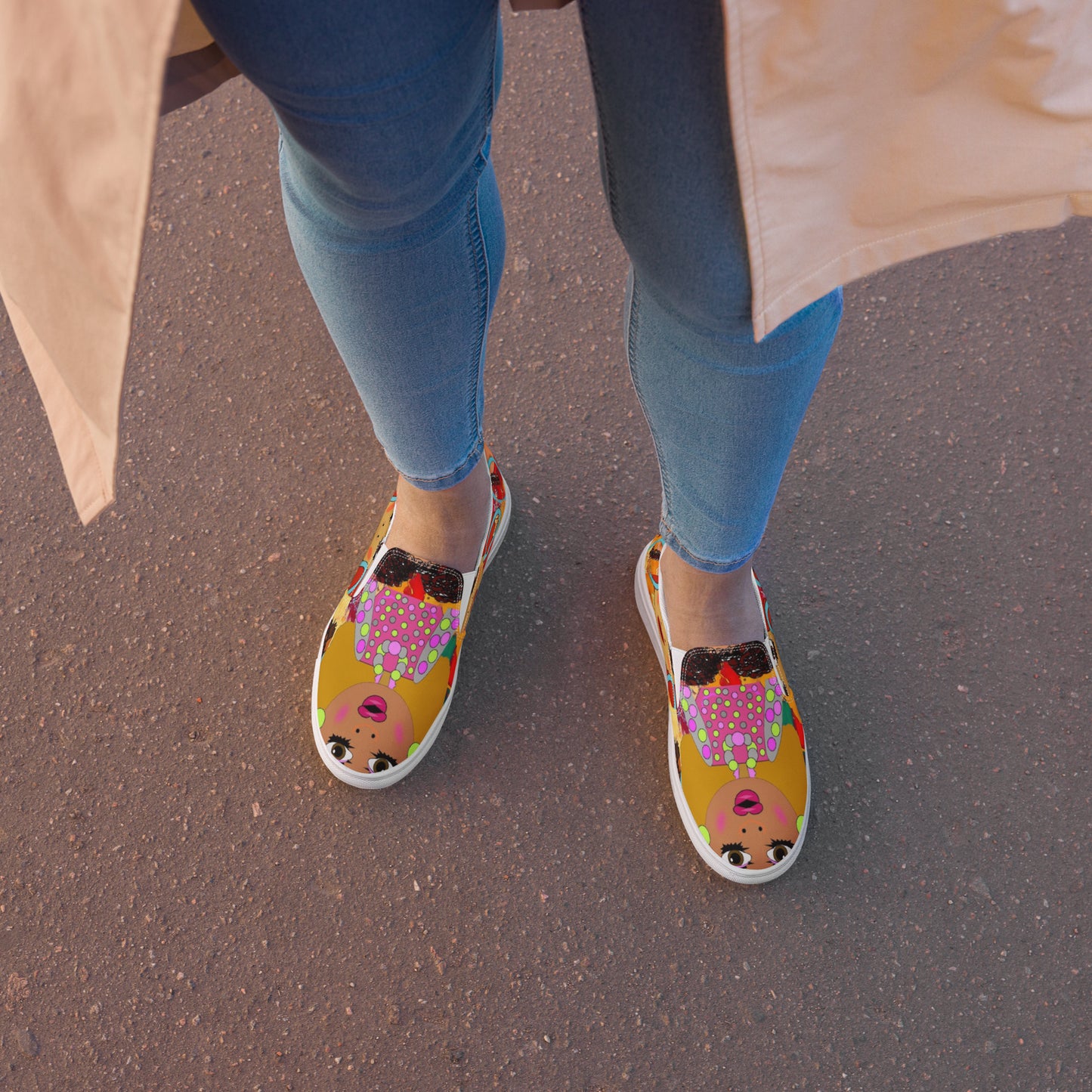 Women’s slip-on canvas shoes